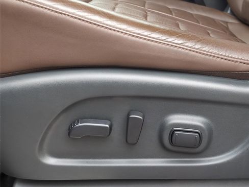 Used 2024 Nissan Titan Platinum Reserve w/ Moonroof Package image 13