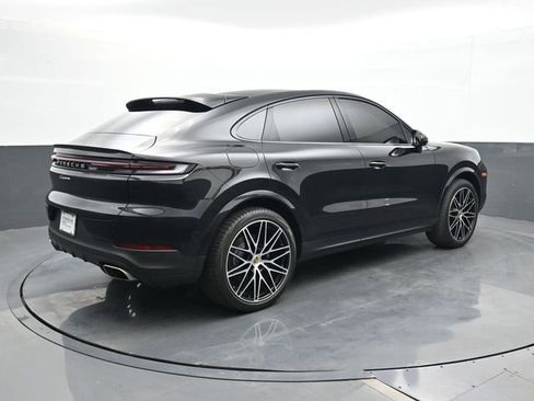 Certified 2024 Porsche Cayenne Coupe AWD/4WD image 23