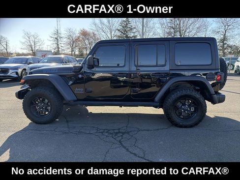 Used 2024 Jeep Wrangler Unlimited AWD/4WD image 2