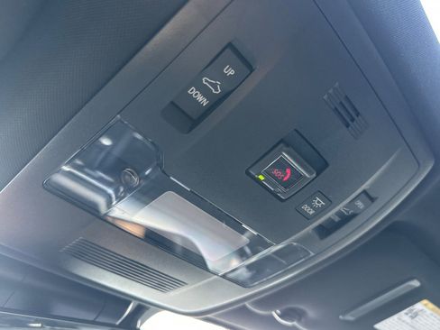 Certified 2022 Lexus IS 500 w/ Accessory Package image 22