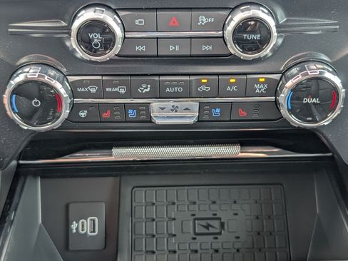 New 2026 Ford F150 Lariat w/ Equipment Group 502A High AWD/4WD image 18