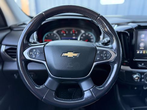 Used 2020 Chevrolet Traverse LT w/ LPO, Blackout Package AWD/4WD image 19