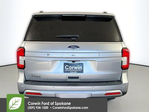 Used 2022 Ford Expedition XLT AWD/4WD image 16