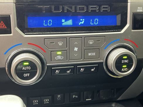 Used 2021 Toyota Tundra Platinum AWD/4WD image 23