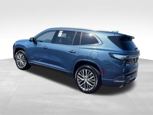 Used 2026 Buick Enclave Avenir w/ Super Cruise Package AWD/4WD image 3