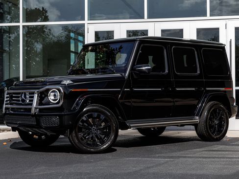 Used 2025 Mercedes-Benz G 550 image 1