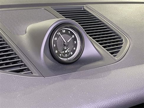 Used 2018 Porsche Macan image 82