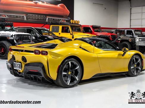 Used 2024 Ferrari SF90 Spider AWD/4WD image 9