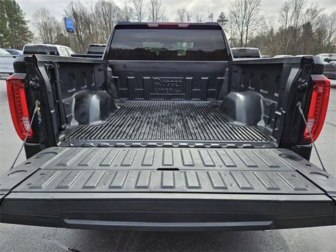 Used 2025 GMC Sierra 1500 SLT image 12