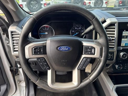 Used 2017 Ford F350 Lariat w/ Chrome Package image 55