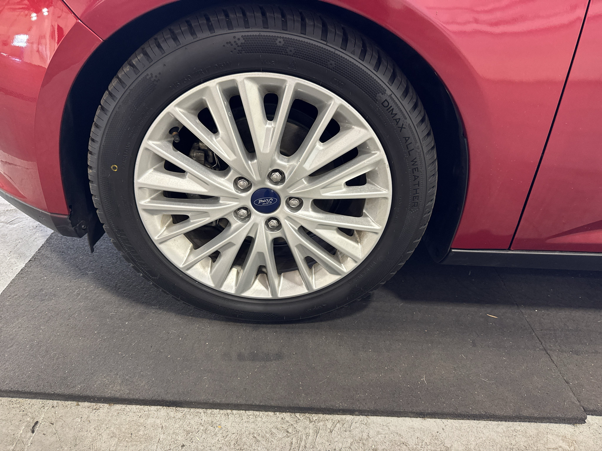 Used 2016 Ford Focus Titanium FWD image 16
