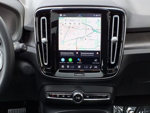 Certified 2023 Volvo XC40 Recharge Ultimate w/ Protection Package Premier AWD/4WD image 15