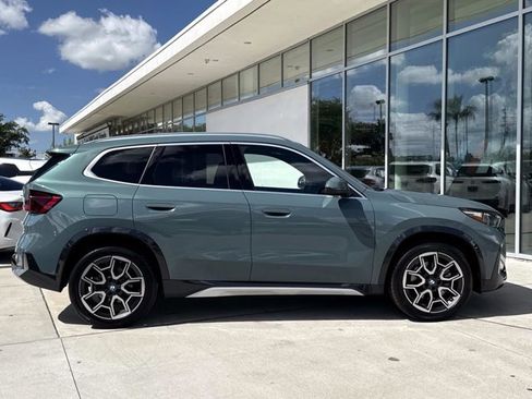Used 2025 BMW X1 xDrive28i AWD/4WD image 2