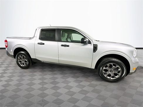 Certified 2022 Ford Maverick XLT w/ Equipment Group 300A Standard image 8