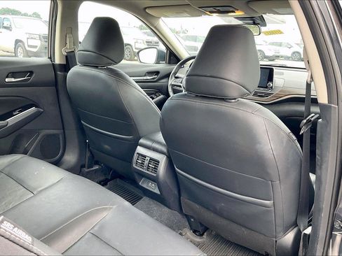 Certified 2022 Nissan Altima 2.5 SL AWD/4WD image 9
