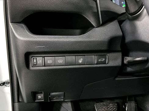 Used 2025 Toyota RAV4 XLE w/ Convenience Package AWD/4WD image 35