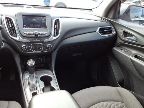 Used 2019 Chevrolet Equinox LT image 14
