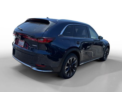 Certified 2024 MAZDA CX-90 Plug-In Hybrid w/ Premium Plus AWD/4WD image 5