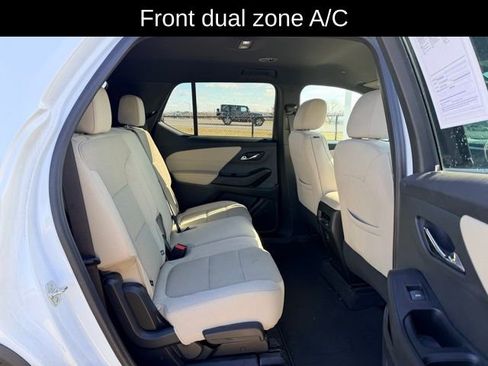 Used 2024 Chevrolet Traverse LS image 10