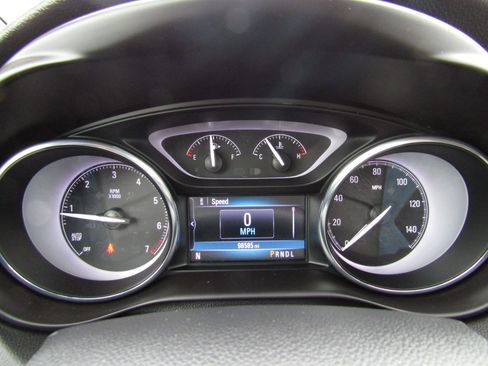 Used 2020 Buick Envision Preferred image 12