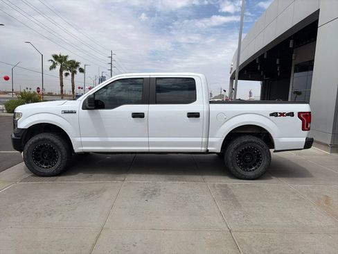 Used 2017 Ford F150 4x4 SuperCrew image 2