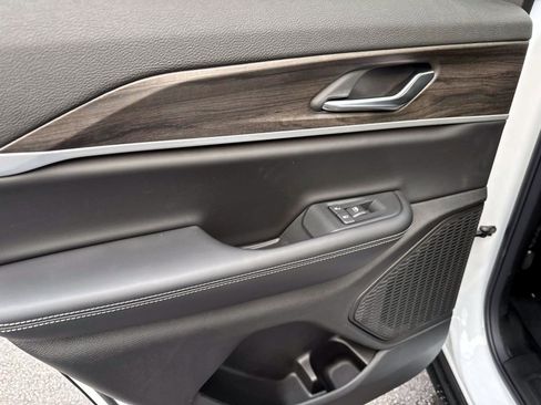 New 2025 Jeep Grand Cherokee Limited image 7