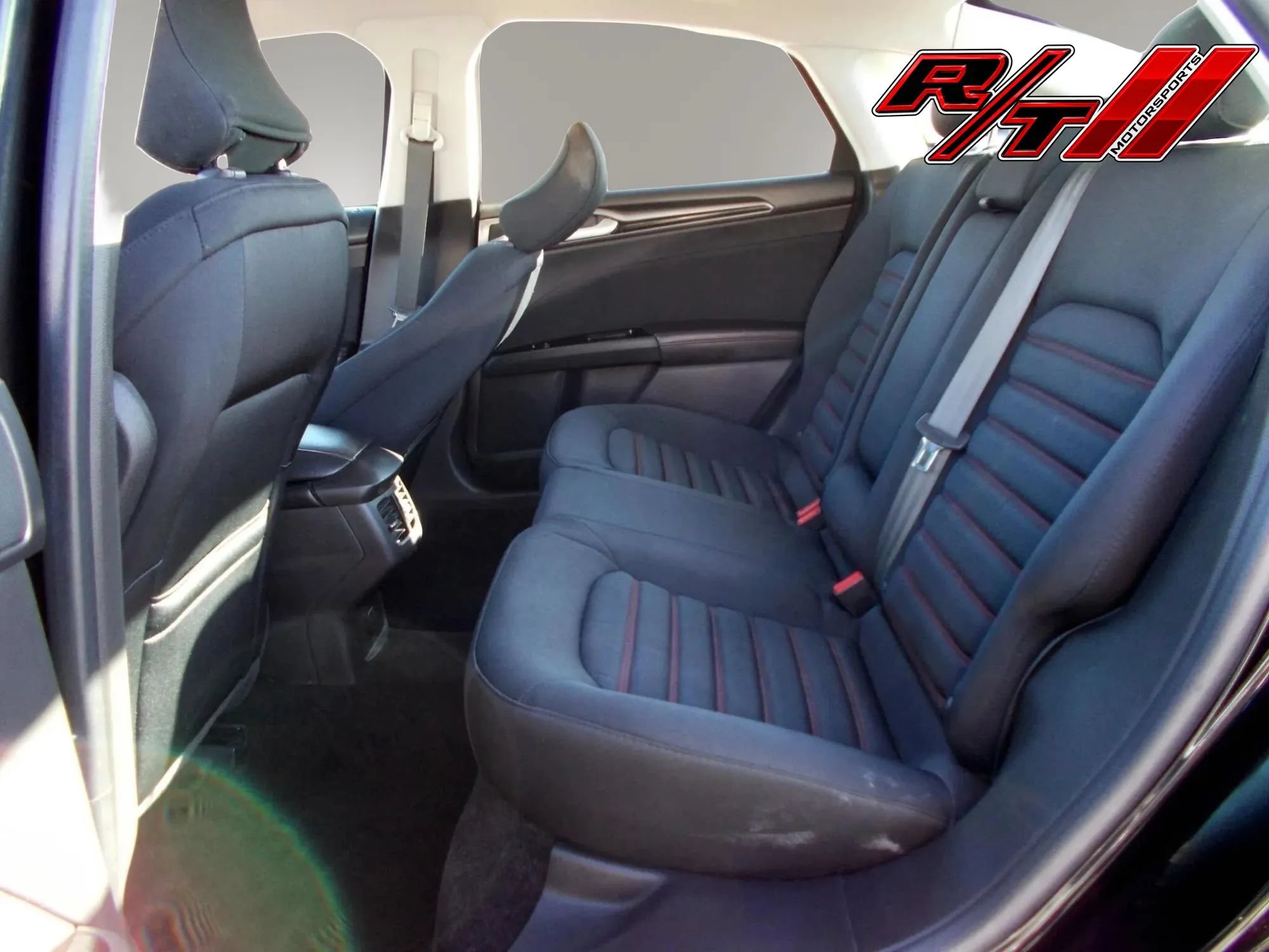 Used 2016 Ford Fusion SE w/ Equipment Group 201A AWD/4WD image 33