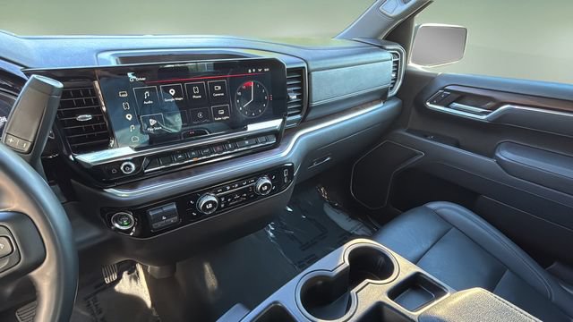 Used 2025 GMC Sierra 1500 SLT AWD/4WD image 25