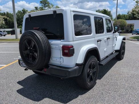 Used 2020 Jeep Wrangler Unlimited Sahara AWD/4WD image 4