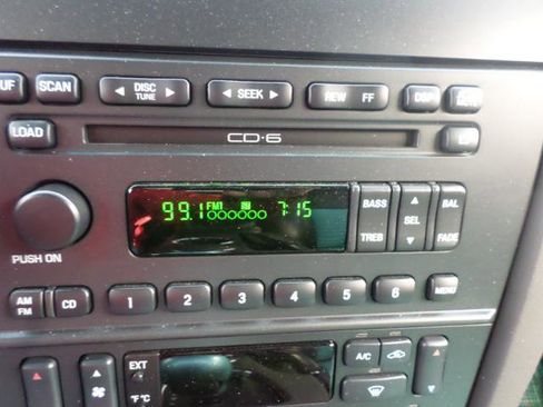 Used 2002 Ford Thunderbird image 13