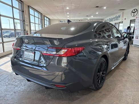Used 2025 Toyota Camry SE w/ Convenience Package FWD image 2