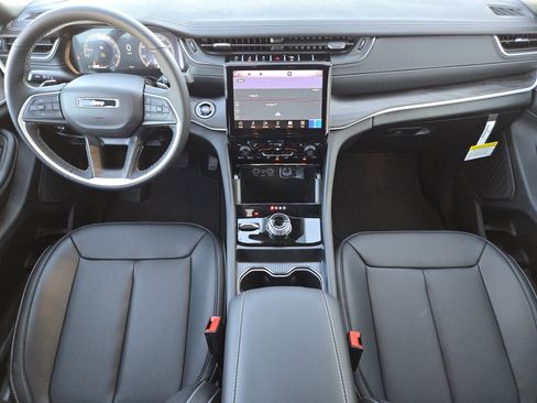 New 2025 Jeep Grand Cherokee L Limited w/ Black Appearance Package image 2