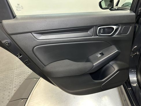 Certified 2025 Honda Civic Sport image 29