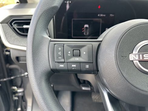 Used 2025 Nissan Kicks SV w/ SV Premium Package AWD/4WD image 49
