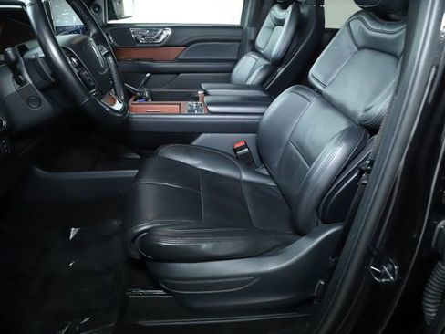 Used 2024 Lincoln Navigator Reserve image 20
