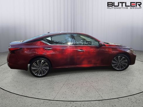 Used 2023 Nissan Altima 2.5 SL image 4