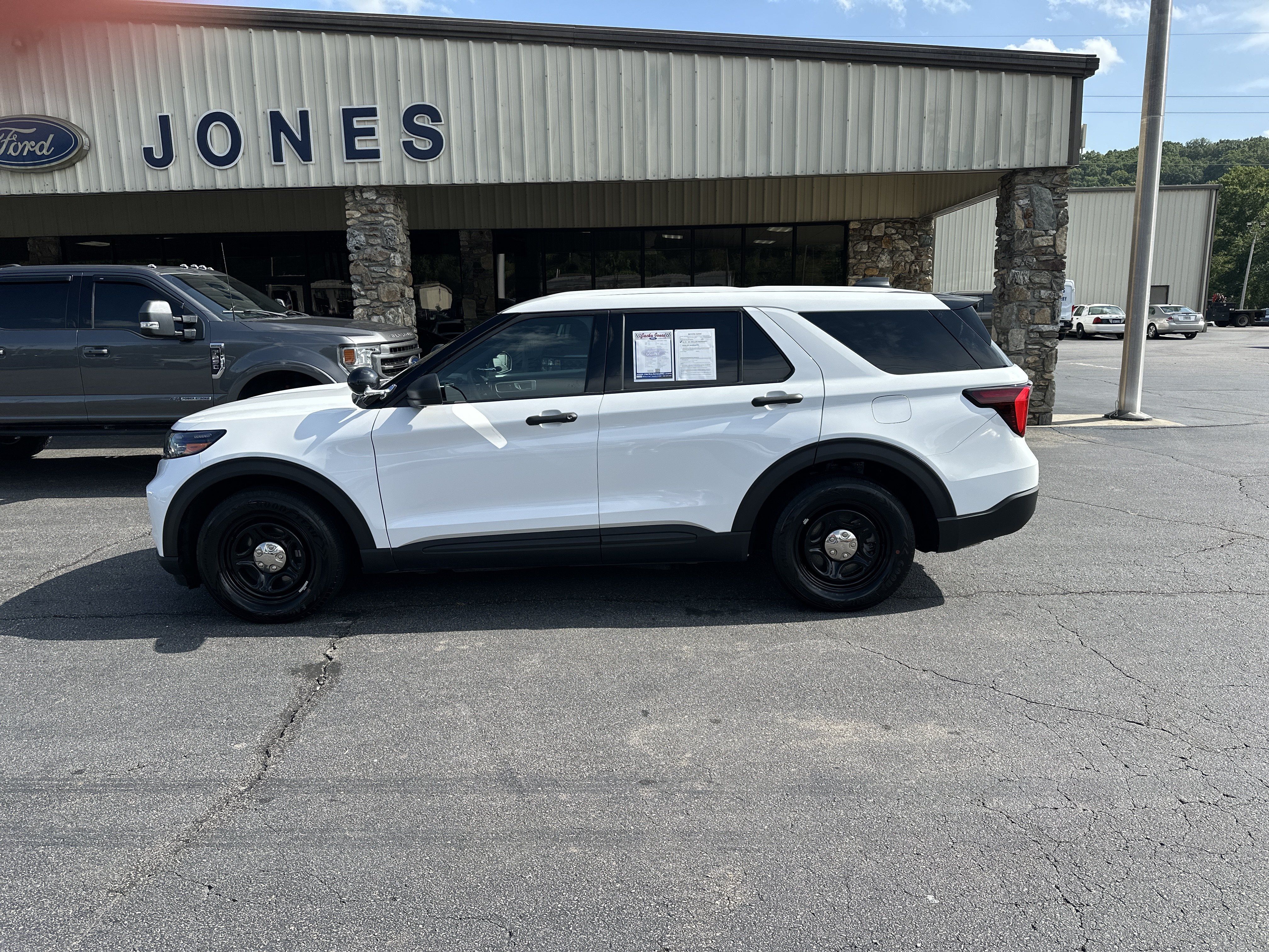 Used 2026 Ford Explorer 4WD Police Interceptor w/ Ready For The Road Package image 1