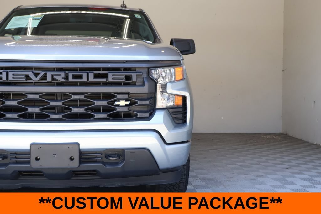 Used 2025 Chevrolet Silverado 1500 Custom w/ Turbomax Blackout Package RWD image 5