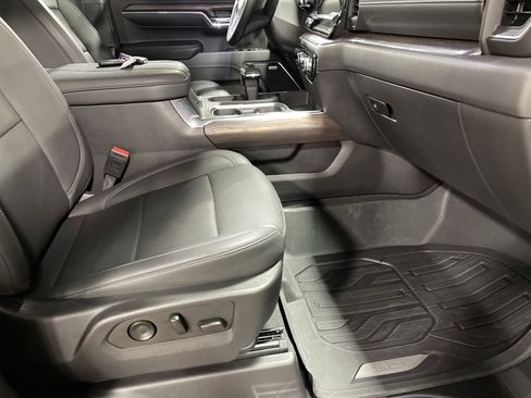 Used 2024 GMC Sierra 1500 SLT w/ SLT Premium Plus Package image 15