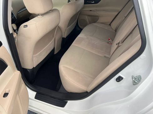 Used 2015 Nissan Altima 2.5 S w/ Power Driver Seat Package FWD image 14