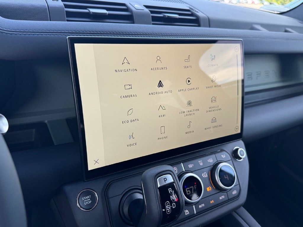 New 2026 Land Rover Defender 110 AWD/4WD image 16
