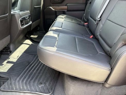 Used 2021 Chevrolet Silverado 1500 High Country w/ Technology Package image 27