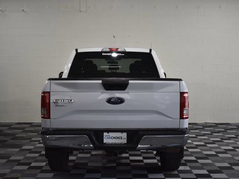 Used 2017 Ford F150 XLT image 4