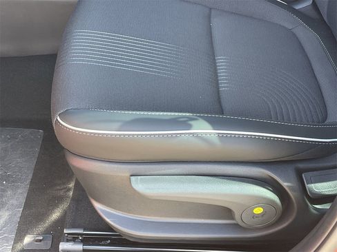 New 2025 Hyundai Venue Limited image 19