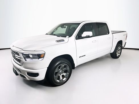Used 2022 RAM 1500 Big Horn AWD/4WD image 3