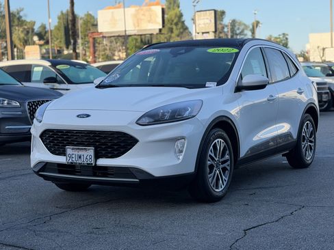 Certified 2022 Ford Escape SEL image 3