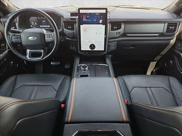 Used 2023 Ford Expedition Platinum RWD image 17