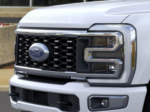 New 2026 Ford F350 4x4 Crew Cab DRW Super Duty image 17