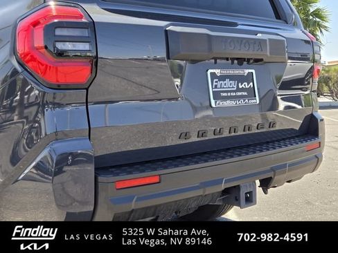 Used 2025 Toyota 4Runner SR5 AWD/4WD image 7