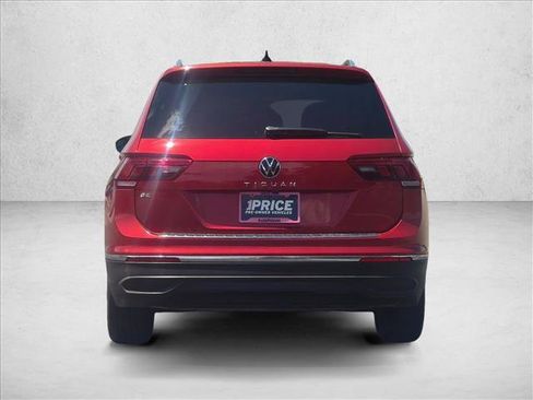 Used 2022 Volkswagen Tiguan SE FWD image 7